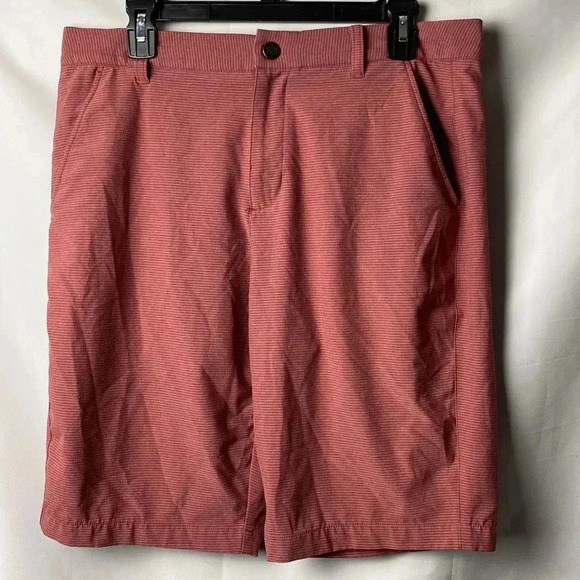 PUMA MENS SHORTS SIZE 32 RED PIN STRIPE GOOD CLEAN CONDITION - Picture 3 of 12